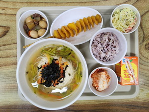 잔치국수